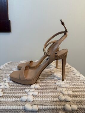 Nine West Taupe Nude Strappy Stiletto Sandals